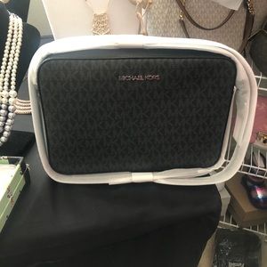 Michael Kors crossbody Sold